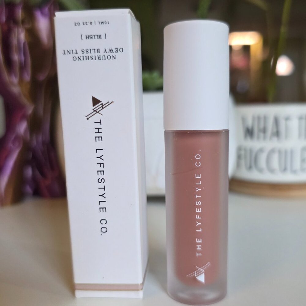 The Lyfestyle Co Nourishing Dewy Bliss Tint in Blush